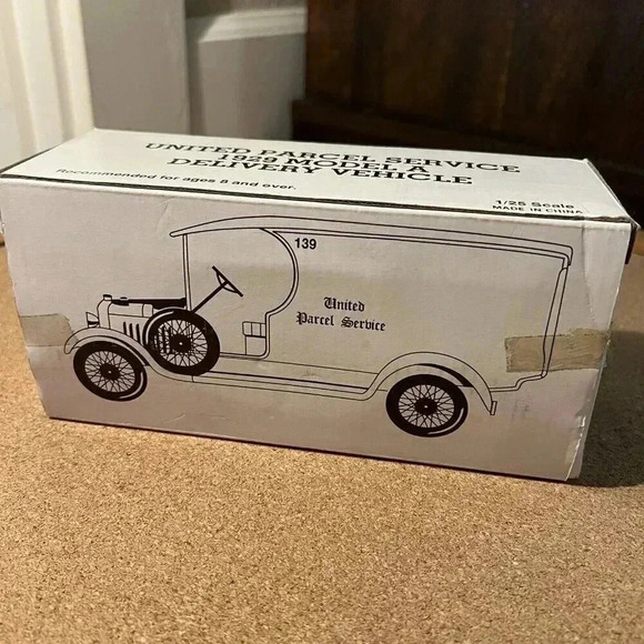 Vintage 1929 Ford UPS Limited Edition Model A Delivery Vehicle - Picture 2 of 11